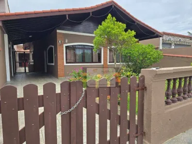 Casa com 4 Quartos à venda, 250m² no Balneário Stella Maris, Peruíbe