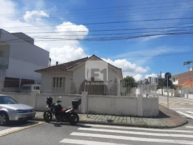 Casa com 3 Quartos à venda, 120m² no Balneário, Florianópolis