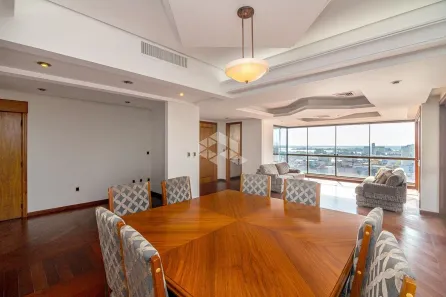 Apartamento com 3 Quartos à venda, 139m² no Moinhos de Vento, Porto Alegre