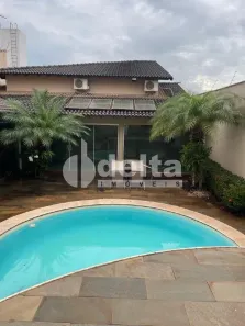 Casa com 4 Quartos à venda, 260m² no Jardim Colina, Uberlândia