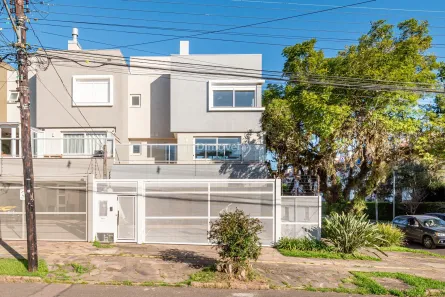 Casa com 3 Quartos à venda, 212m² no Tristeza, Porto Alegre