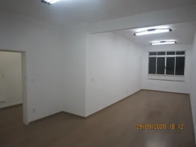 Sala Comercial com 3 Quartos para alugar, 70m² no República, São Paulo