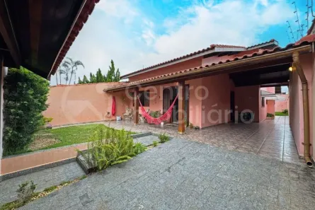 Casa com 3 Quartos à venda, 174m² no Estância Balneária Maria Helena Novaes, Peruíbe