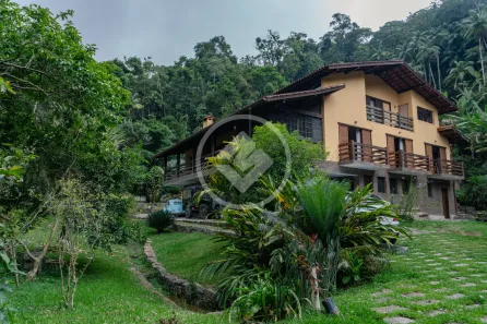 Casa de Condomínio com 4 Quartos à venda, 530m² no Carlos Guinle, Teresópolis
