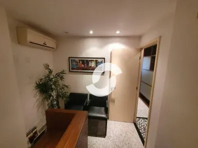 Sala Comercial à venda, 32m² no Centro, Niterói