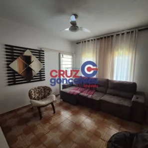 Casa com 2 Quartos à venda, 174m² no Vila Martins, Rio Claro