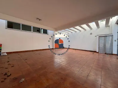 Casa com 3 Quartos para alugar, 150m² no Lapa, São Paulo