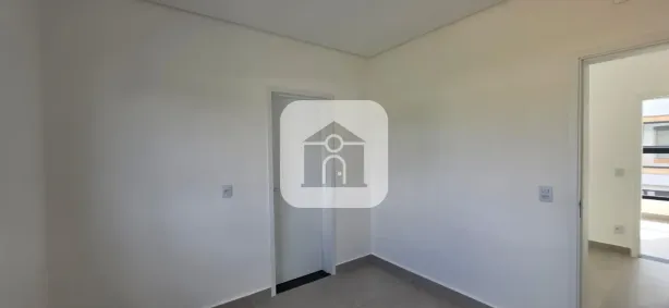 Sobrado com 3 Quartos para alugar, 126m² no Jardim Inconfidência, Uberlândia