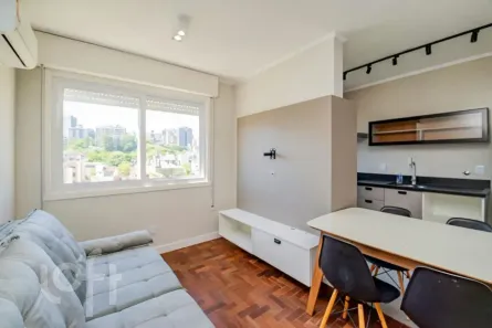 Apartamento com 2 Quartos à venda, 55m² no Passo da Areia, Porto Alegre