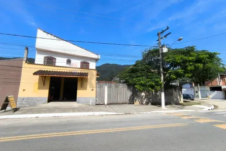 Sobrado com 3 Quartos à venda, 233m² no Enseada, São Sebastião