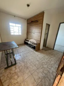 Casa com 2 Quartos para alugar, 60m² no Minascaixa, Belo Horizonte