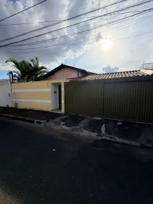 Casa com 3 Quartos à venda, 10m² no Centro, Araxá
