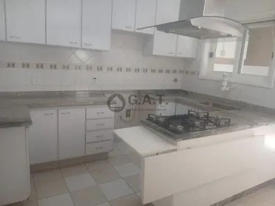 Casa de Condomínio com 3 Quartos para alugar, 204m² no Além Ponte, Sorocaba