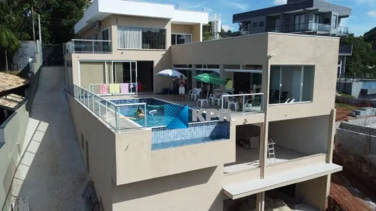 Fazenda/Sítio com 6 Quartos à venda, 550m² no Recanto das Águas, Igaratá