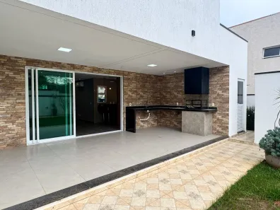 Casa de Condomínio com 3 Quartos para venda ou aluguel, 300m² no Botujuru, Mogi das Cruzes