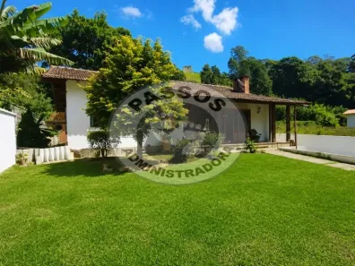 Casa com 3 Quartos à venda, 536m² no Ermitage, Teresópolis