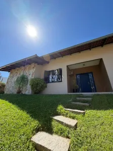 Sobrado com 5 Quartos à venda, 230m² no Floresta, Joinville