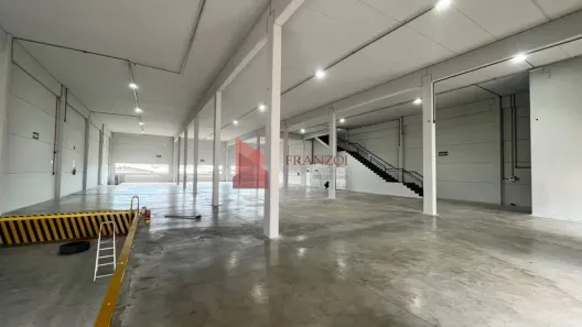 Galpão/Depósito/Armazém para alugar, 1829m² no Canhanduba, Itajaí