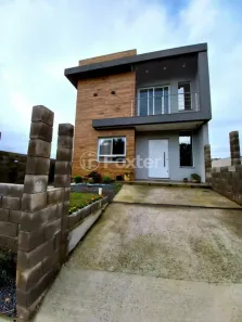 Casa com 3 Quartos à venda, 133m² no Cocão, Viamão