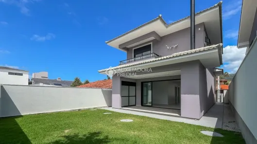 Casa com 3 Quartos à venda, 198m² no Lagoa da Conceição, Florianópolis