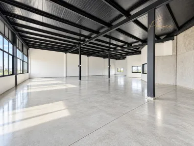 Ponto Comercial para alugar, 350m² no Morada de Laranjeiras, Serra