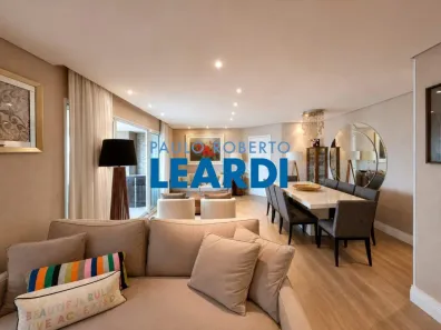 Apartamento com 3 Quartos para alugar, 133m² no Lapa, São Paulo
