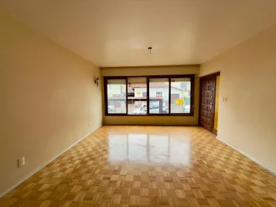 Casa com 3 Quartos à venda, 253m² no Medianeira, Caxias do Sul