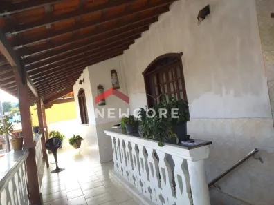 Casa com 8 Quartos à venda, 500m² no Água Branca, Contagem