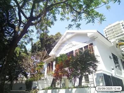 Casa com 1 Quarto para alugar, 1313m² no Humaitá, Rio de Janeiro
