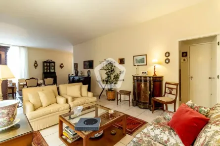 Casa com 6 Quartos à venda, 308m² no Vila Madalena, São Paulo