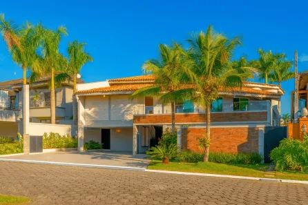 Casa com 5 Quartos à venda, 750m² no Jardim Acapulco, Guarujá