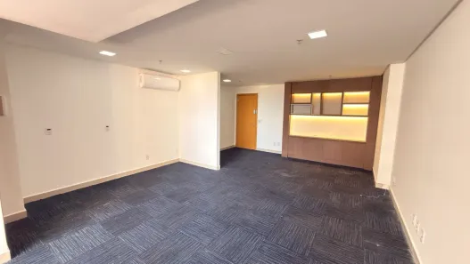 Sala Comercial para alugar, 48m² no Park Lozandes, Goiânia