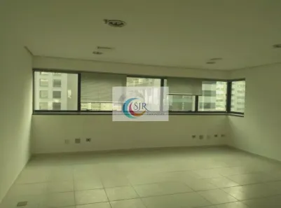 Sala Comercial à venda, 180m² no Vila Olímpia, São Paulo