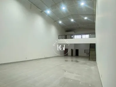 Galpão/Depósito/Armazém para alugar, 300m² no Vila Carrão, São Paulo