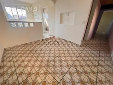 Casa com 2 Quartos para alugar, 52m² no Jardim Ipanema, Santo André