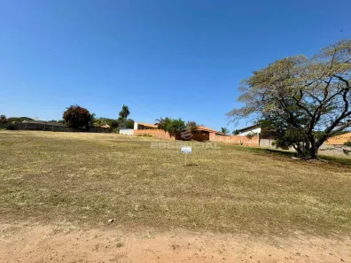 Lote/Terreno à venda, 723m² no Recreio Retiro do Rio Bonito (Vitoriana), Botucatu