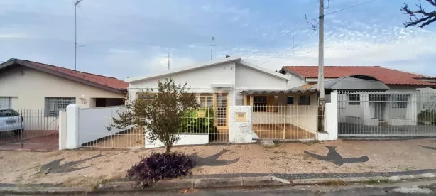 Casa com 3 Quartos para alugar, 132m² no Jardim Flamboyant, Campinas