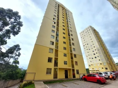 Apartamento com 2 Quartos para alugar, 58m² no De Zorzi, Caxias do Sul