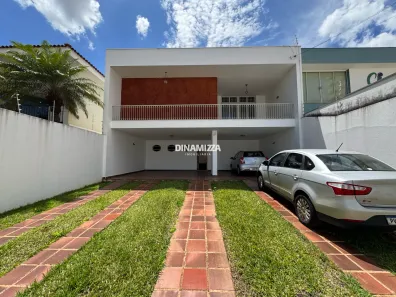 Casa com 3 Quartos à venda, 231m² no Nossa Senhora da Abadia, Uberaba