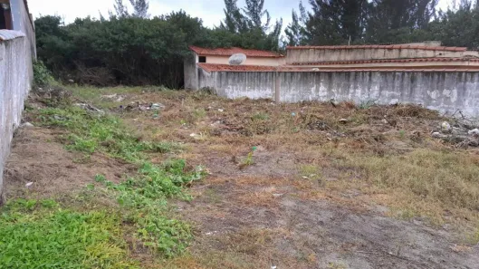 Lote/Terreno à venda, 360m² no Canal (Praia Seca), Araruama