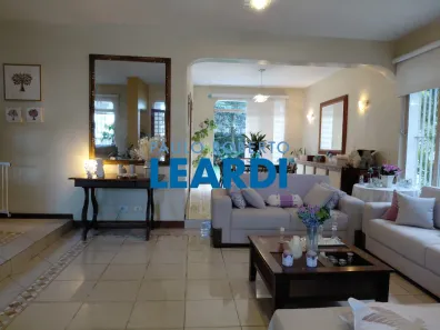 Casa com 3 Quartos à venda, 246m² no Jardim Prudência, São Paulo
