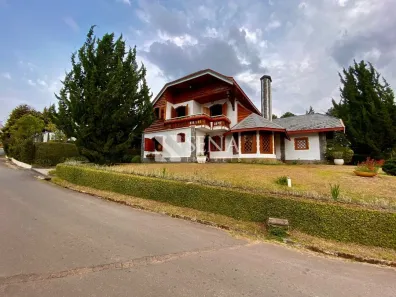 Casa de Condomínio com 4 Quartos à venda, 187m² no Vila Iara, Campos do Jordão