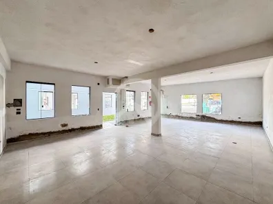 Ponto Comercial para alugar, 67m² no Novo Mundo, Curitiba