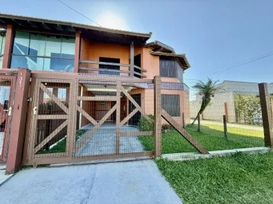 Casa com 3 Quartos à venda, 117m² no , Imbé