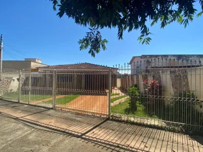 Casa com 4 Quartos à venda, 330m² no Parque Industrial de Goiânia, Goiânia