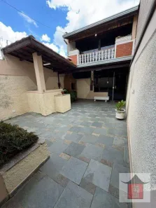 Casa com 3 Quartos à venda, 300m² no Éden, Sorocaba