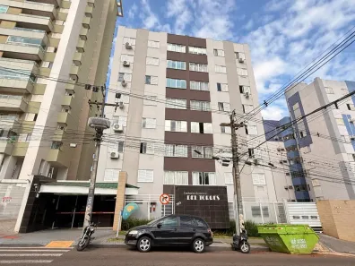 Apartamento com 3 Quartos para alugar, 80m² no Vila Cleópatra, Maringá