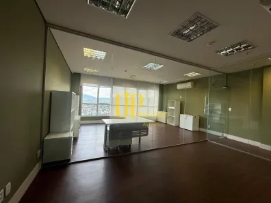 Sala Comercial para venda ou aluguel, 53m² no Sítio Tamboré Alphaville, Barueri