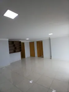 Apartamento com 3 Quartos para alugar, 118m² no Jardim Goiás, Goiânia