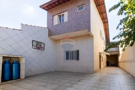 Sobrado com 4 Quartos à venda, 238m² no Jardim Munhoz, Guarulhos